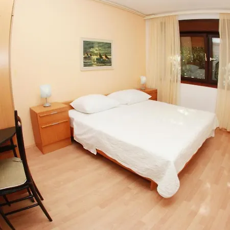 Apartments With Parking Space Trogir - 11316 Apartment Trogir