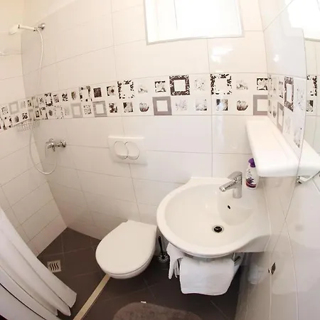 Apartments With Parking Space Trogir - 11316 Apartman