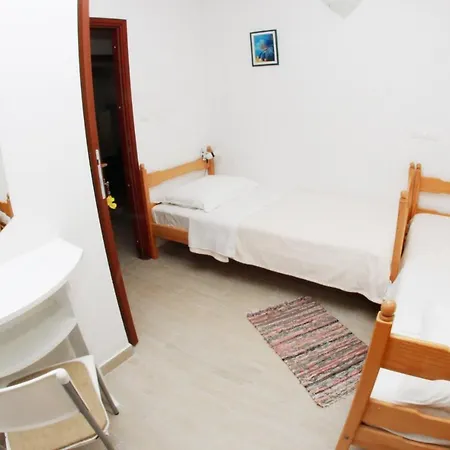 Apartment Apartments With Parking Space Trogir - 11316