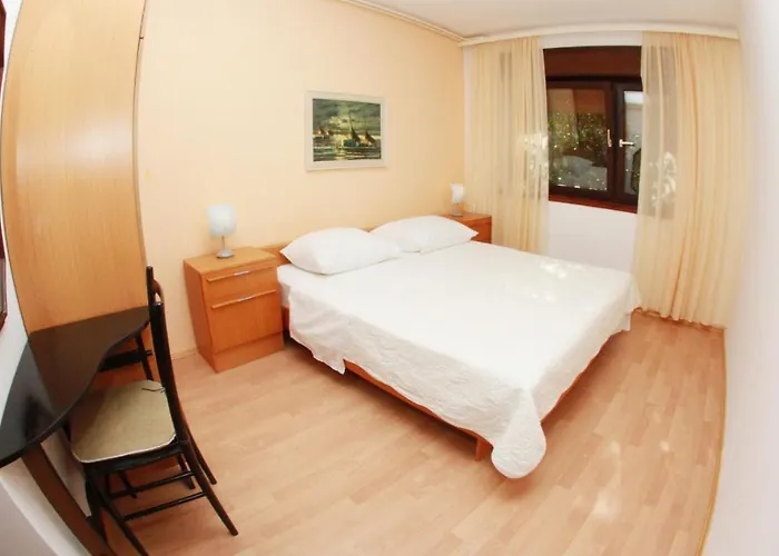 Apartments With Parking Space Trogir - 11316 Apartment Trogir