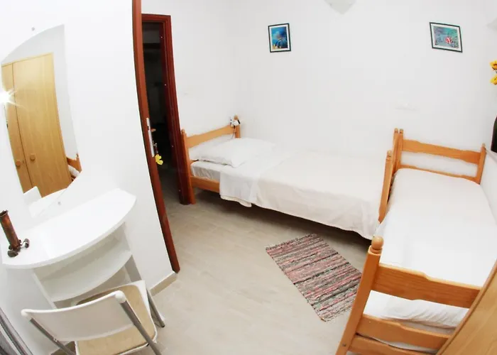 Apartment Apartments With Parking Space Trogir - 11316